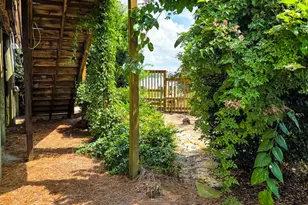 7325 Suwanee Ave Ave, Southport, FL 32409 - Photo 9