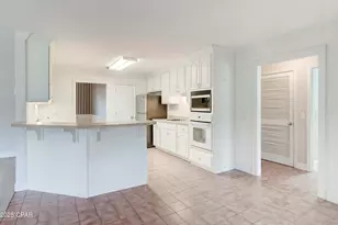 1119 N College Blvd, Lynn Haven, FL 32444 - Photo 17