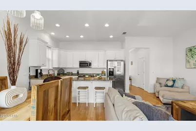 7822 Thomas Drive, Panama City Beach, FL 32408 - Photo 9