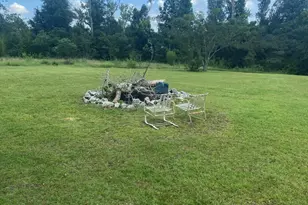 1386 Parker Rd, Grand Ridge, FL 32442 - Photo 23