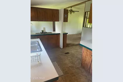 1386 Parker Road, Grand Ridge, FL 32442 - Photo 13