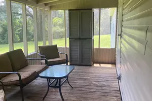 1386 Parker Rd, Grand Ridge, FL 32442 - Photo 9