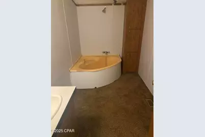 1386 Parker Road, Grand Ridge, FL 32442 - Photo 15