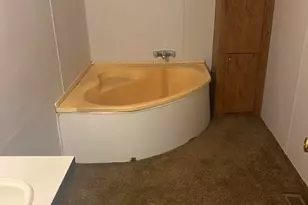 1386 Parker Rd, Grand Ridge, FL 32442 - Photo 15