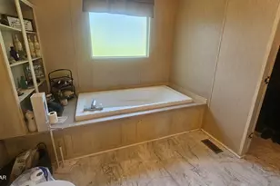 9125 Merlin Dr, Youngstown, FL 32466 - Photo 11