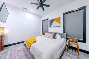 5101 Lake Bluff Cir, Marianna, FL 32446 - Photo 17