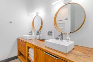 5101 Lake Bluff Cir, Marianna, FL 32446 - Photo 19