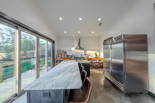 5101 Lake Bluff Cir, Marianna, FL 32446 - Photo 11