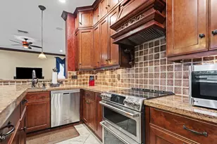 14818 SW 52nd St, Miramar, FL 33027 - Photo 9