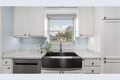 2094 Morven Street, Chipley, FL 32428 - Photo 11