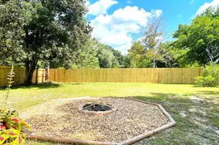 2094 Morven St, Chipley, FL 32428 - Photo 21