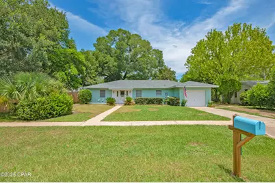 2094 Morven Street, Chipley, FL 32428 - Photo 3