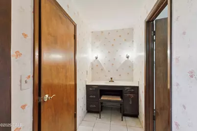 811 W Pierson Drive Drive, Lynn Haven, FL 32444 - Photo 17