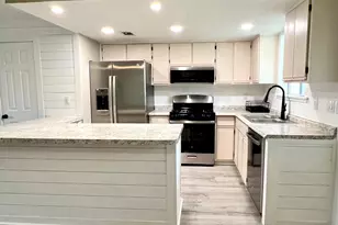 122 Bonnie Ln, Panama City Beach, FL 32407 - Photo 5