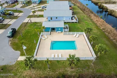 113 Ocean View Drive, Mexico Beach, FL 32410 - Photo 19