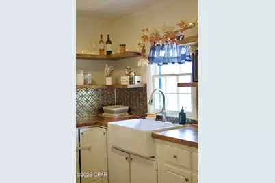 2945 Park Street, Marianna, FL 32446 - Photo 9