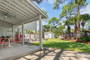 7425 S Lagoon Dr, Panama City, FL 32408 - Photo 39