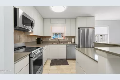 7425 S Lagoon Drive, Panama City, FL 32408 - Photo 9