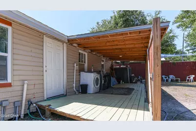 1424 W 11th Street, Panama City, FL 32401 - Photo 11