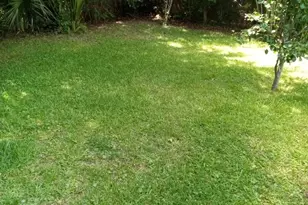 606 W 10th St, Lynn Haven, FL 32444 - Photo 9