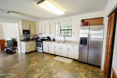 12708 NW Pea Ridge Road, Bristol, FL 32321 - Photo 19