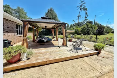 3380 Caverns Road, Marianna, FL 32446 - Photo 9