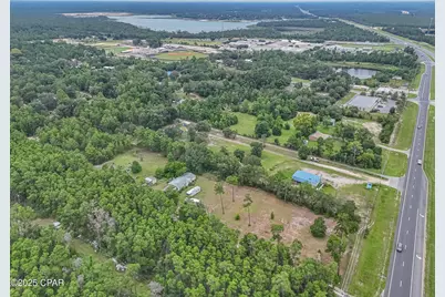 13712 Highway 77, Southport, FL 32409 - Photo 29