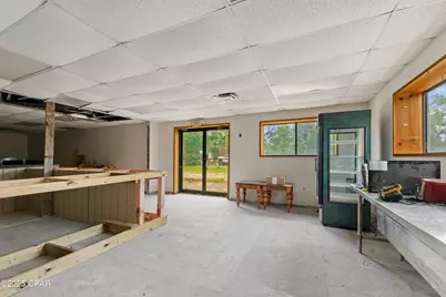 13712 Highway 77, Southport, FL 32409 - Photo 7