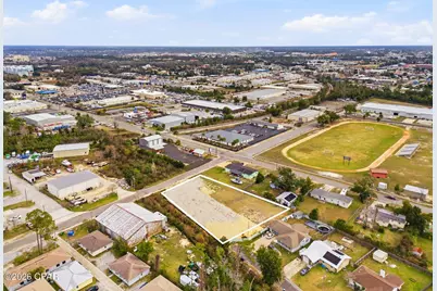 697 W 13th Street, Panama City, FL 32401 - Photo 15