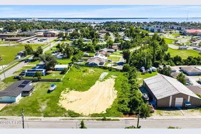 697 W 13th Street, Panama City, FL 32401 - Photo 1