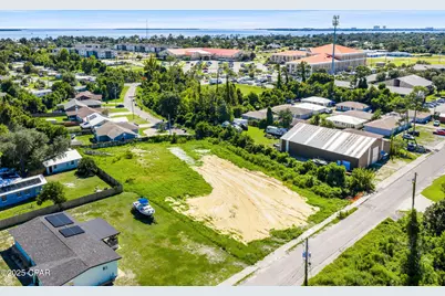 697 W 13th Street, Panama City, FL 32401 - Photo 9