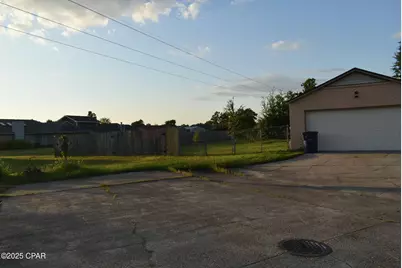 4043 Woodville Lane, Panama City, FL 32405 - Photo 11