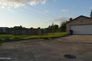 4043 Woodville Ln, Panama City, FL 32405 - Photo 11