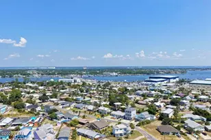 2910 Treasure Cir, Panama City, FL 32408 - Photo 5