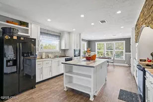 3120 Crystal Lake Dr, Chipley, FL 32428 - Photo 9