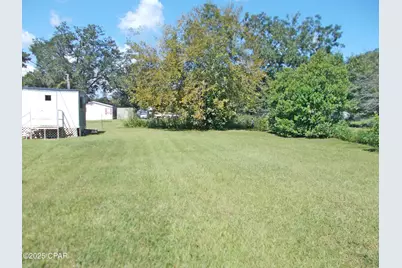 7970 Johns Drive, Sneads, FL 32460 - Photo 11