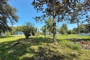 5491 Brown St, Graceville, FL 32440 - Photo 15