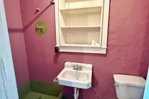 5491 Brown St, Graceville, FL 32440 - Photo 7