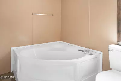 12534 Greenbriar Drive, Fountain, FL 32438 - Photo 11