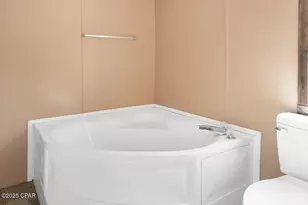 12534 Greenbriar Dr, Fountain, FL 32438 - Photo 11