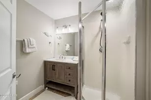 16819 Front Beach Rd, Panama City Beach, FL 32413 - Photo 15