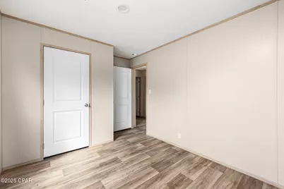 6420 Oakenshaw Dr Drive, Youngstown, FL 32466 - Photo 13