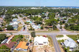 7213 N Lagoon Dr, Panama City, FL 32408 - Photo 13