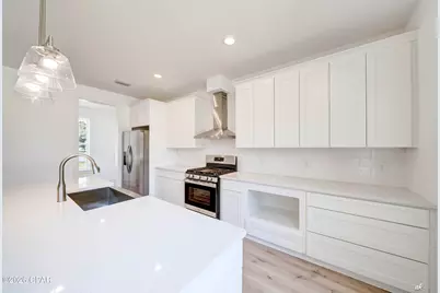 7213 N Lagoon Drive, Panama City, FL 32408 - Photo 11