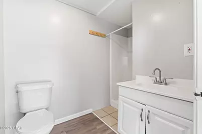 13636 Highway 77, Southport, FL 32409 - Photo 15