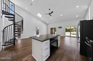 1016 W 12th St, Panama City, FL 32401 - Photo 9