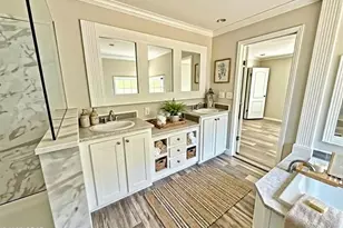 1818 Kaham Ln, Grand Ridge, FL 32442 - Photo 5