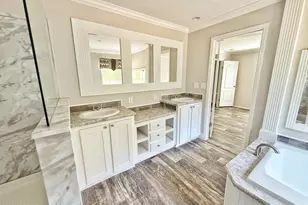 1818 Kaham Ln, Grand Ridge, FL 32442 - Photo 15