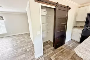 1818 Kaham Ln, Grand Ridge, FL 32442 - Photo 9