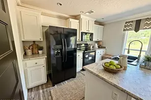 1818 Kaham Ln, Grand Ridge, FL 32442 - Photo 3